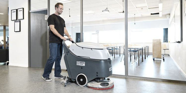 Nilfisk SC450B - Lavadora e Secadora de Piso